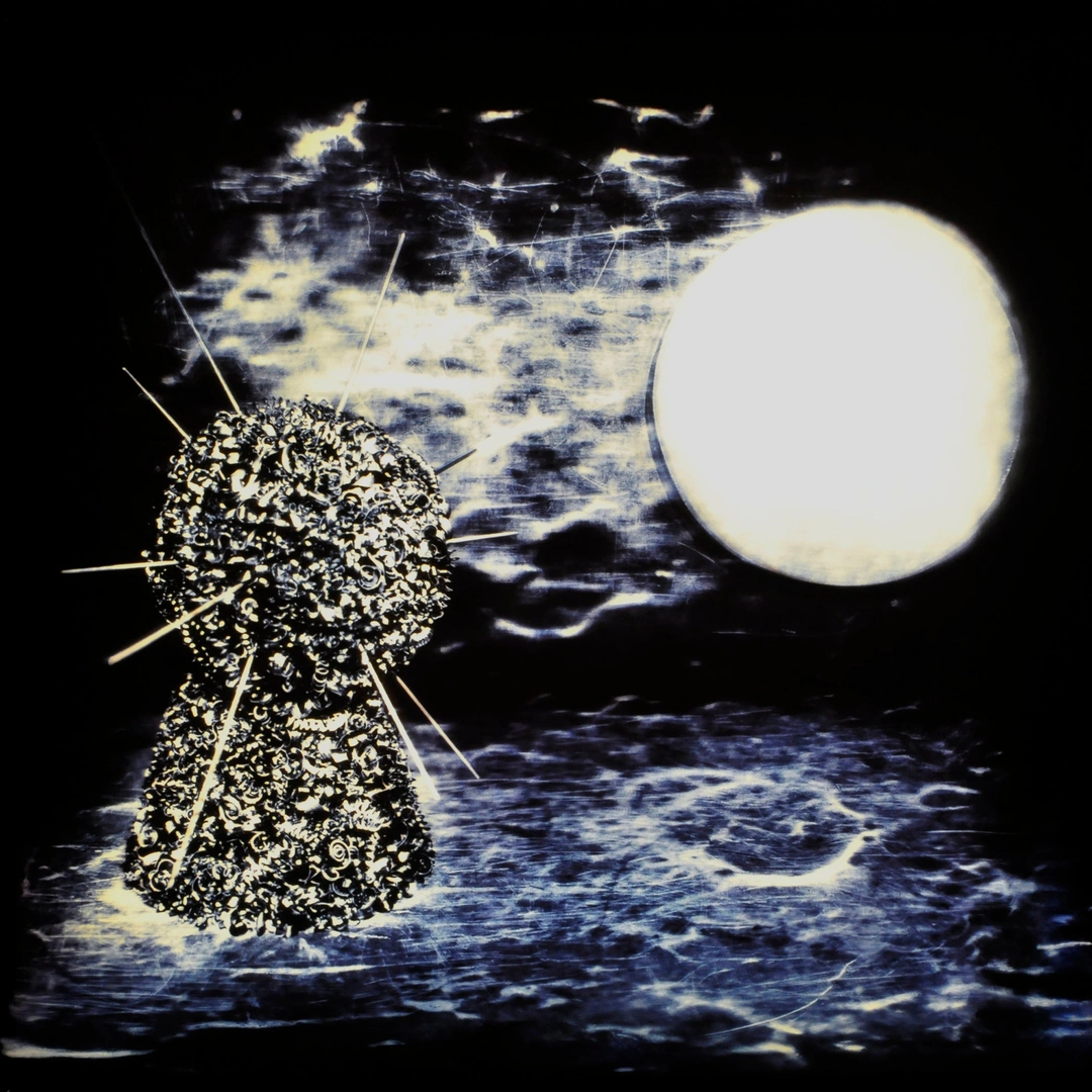 A dark cylindrical form edged with spikes stands before a luminous circular disc and looping metallic forms. Connie Sullivan, Alchemy of Entrancement series. (Related image located during this archive's reconstruction.)
