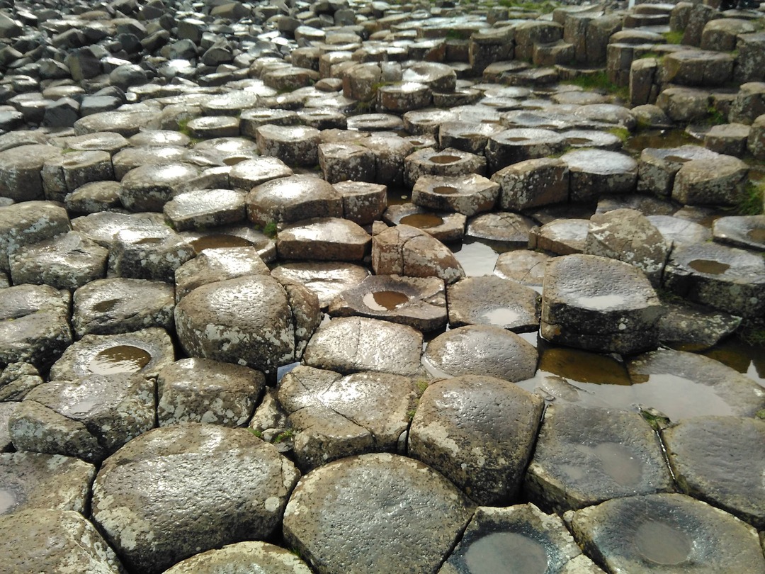Hexagonal basalt columns at the Giant’s Causeway, Northern Ireland. Photograph by DeveshT, dedicated to the public domain under CC0, via Wikimedia Commons. (Related image located during this archive’s reconstruction.)