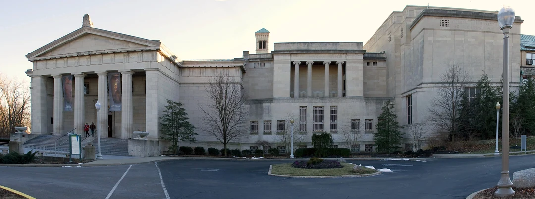 Panoramic view of the Cincinnati Art Museum's neoclassical facade in Eden Park.