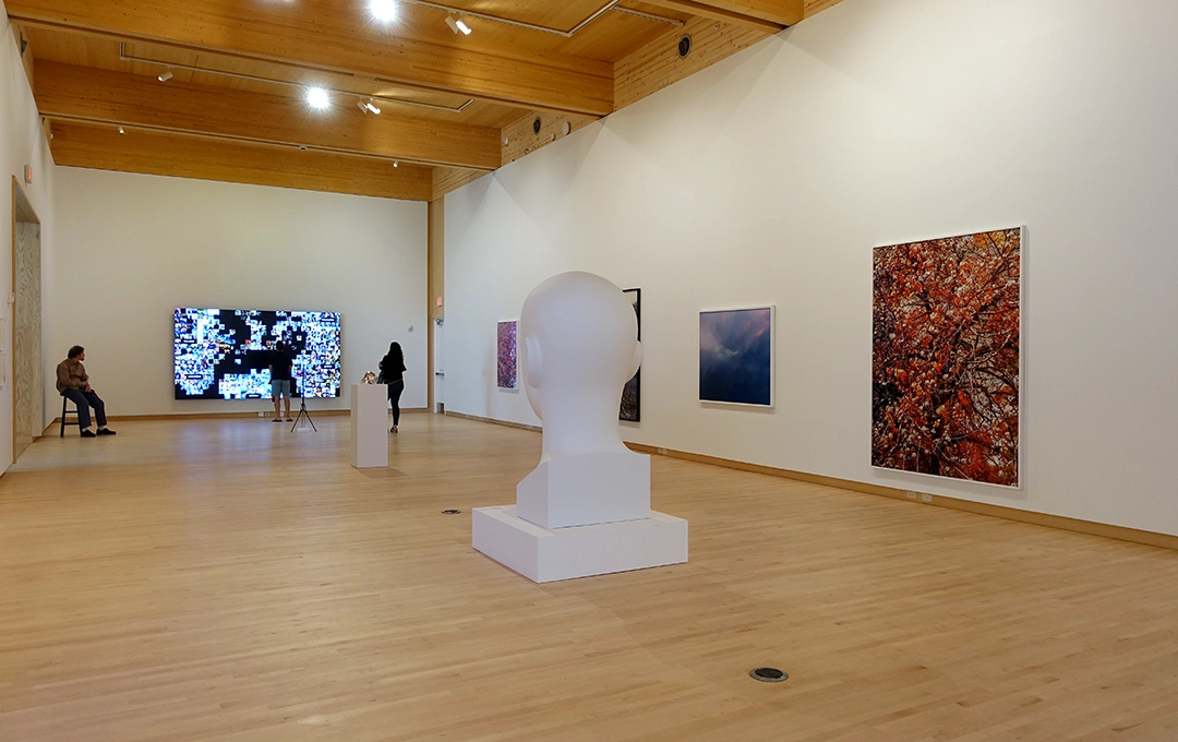 Photographs taken by the author at the FotoFocus Center, Cincinnati, on October 3, 2026.