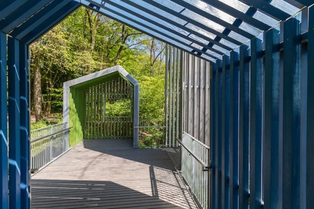 The new Baumhaus treehouse in Munich’s Neuhofener Berg, 2013.