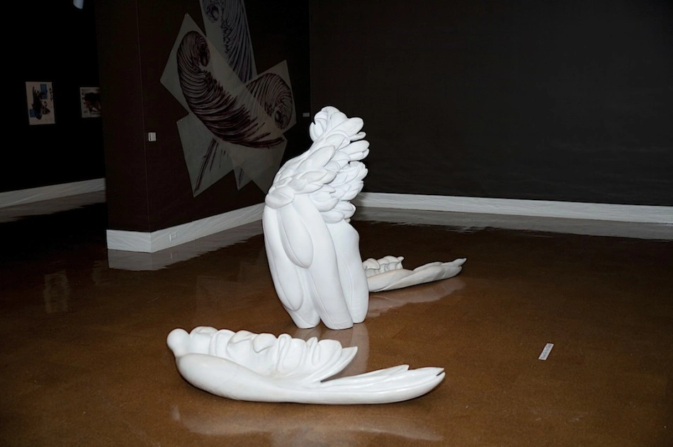 Elizabeth Turk, Wings, Colorado Yule marble, installation view at the Dayton Art Institute, 2013.