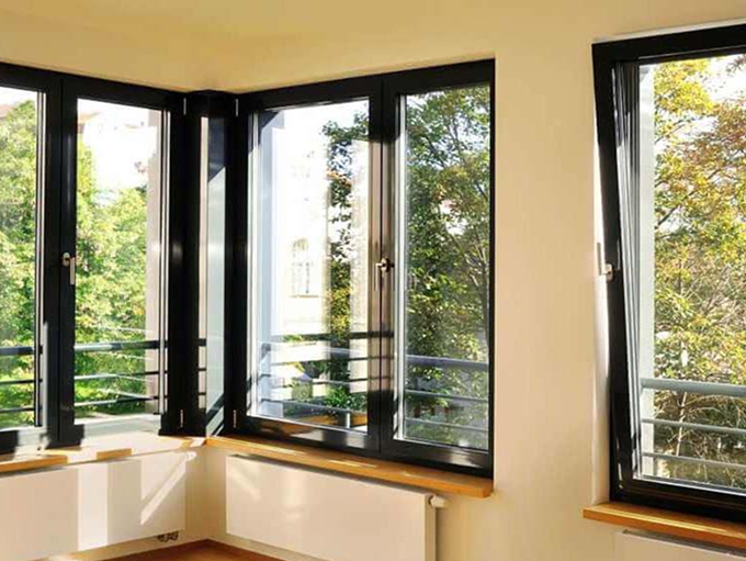Slimline aluminium windows