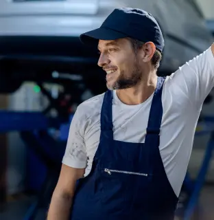 KFZ-Mechatroniker/in