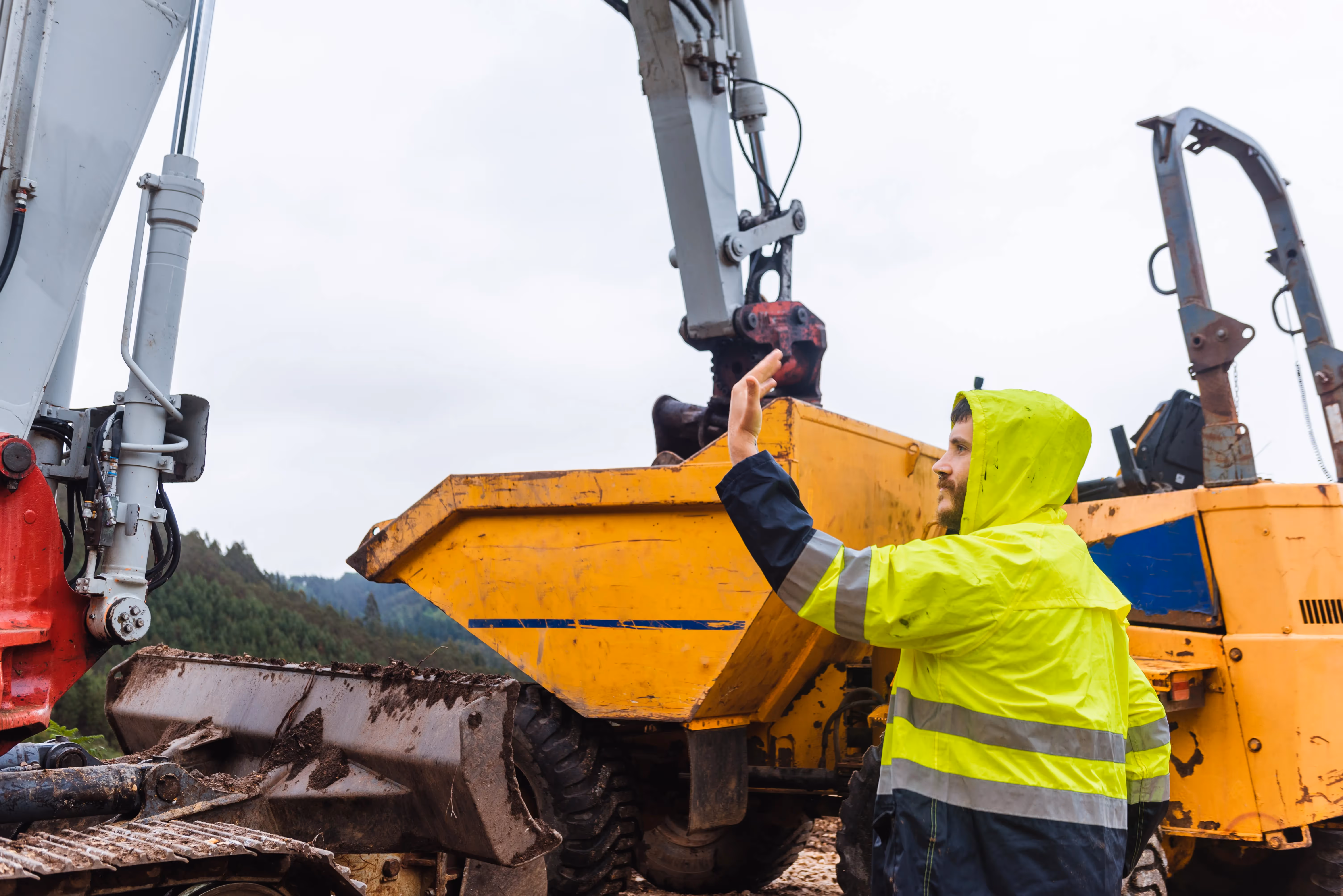 Mechanic performing general repair in Houston, TX