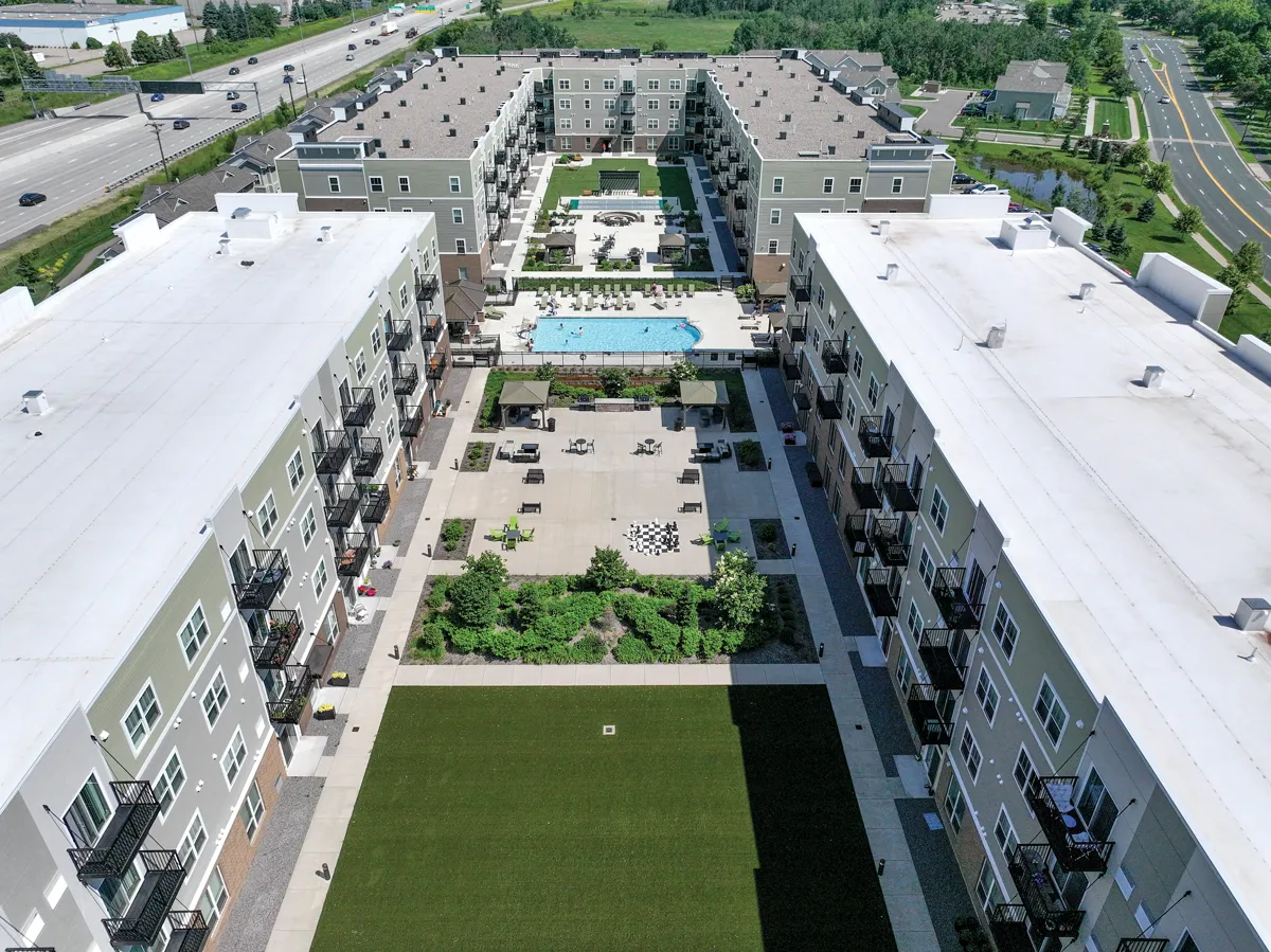 The Edison at Rice Creek apartment community exterior