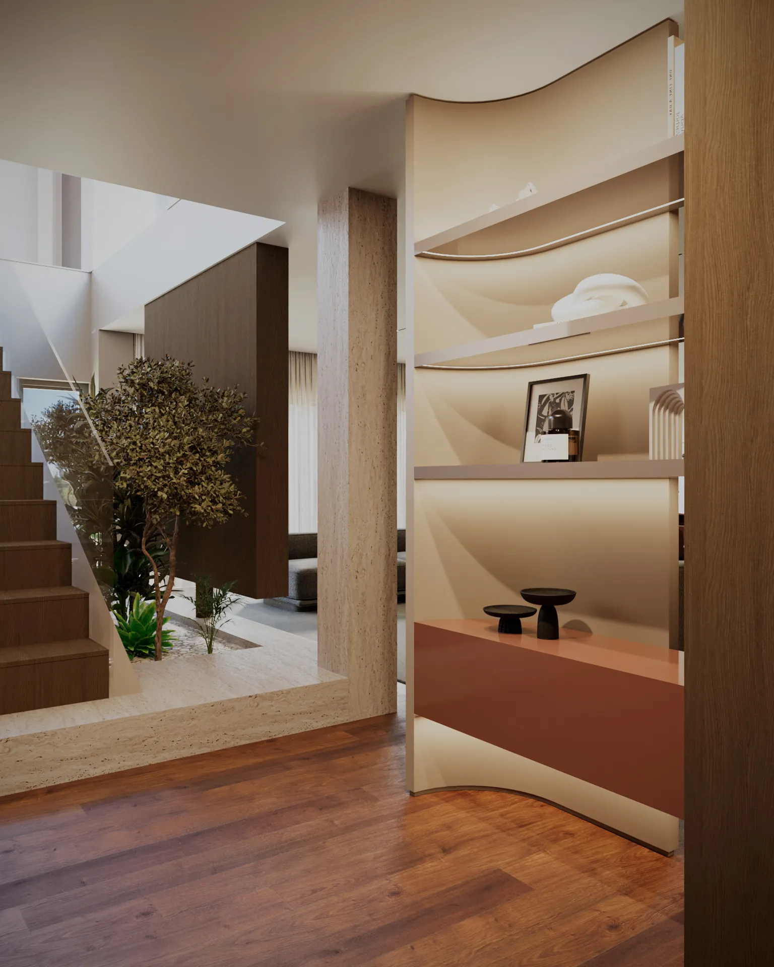 Área interna moderna com escada de madeira, plantas no chão, estrutura de pedra clara, e estante curva iluminada com objetos decorativos.