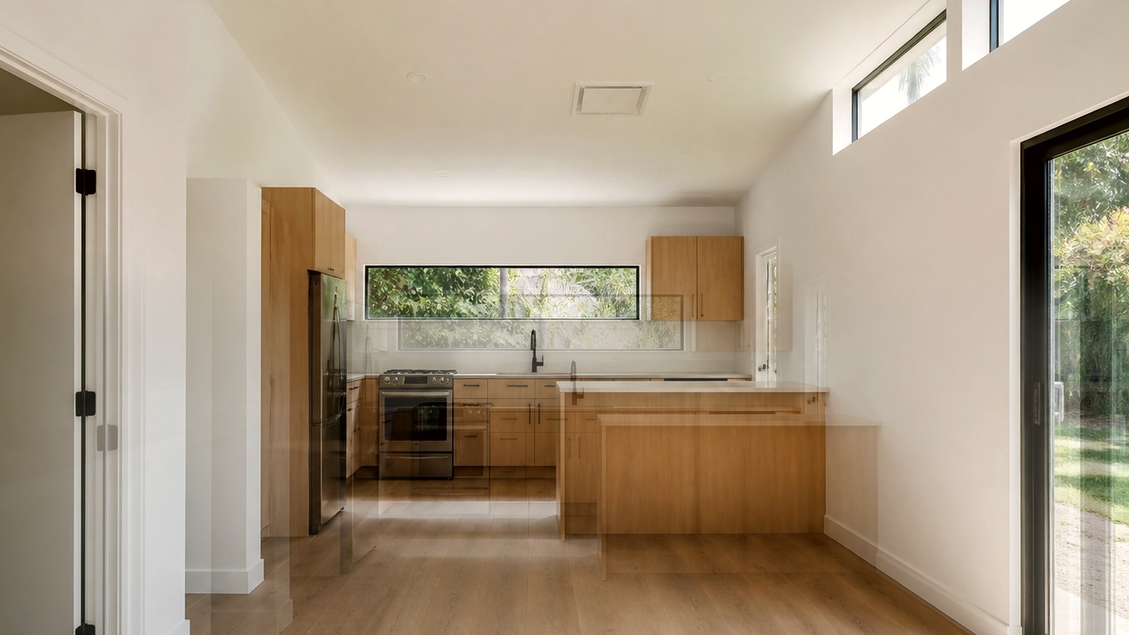 Editorial diagram of one Encino house with a single design-build team versus a split architect and contractor handoff