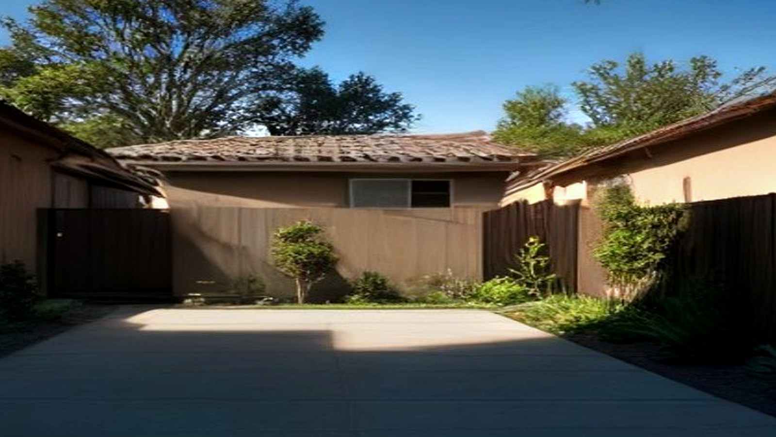 Photoreal Encino custom house exterior matching architect-led residential design, no text