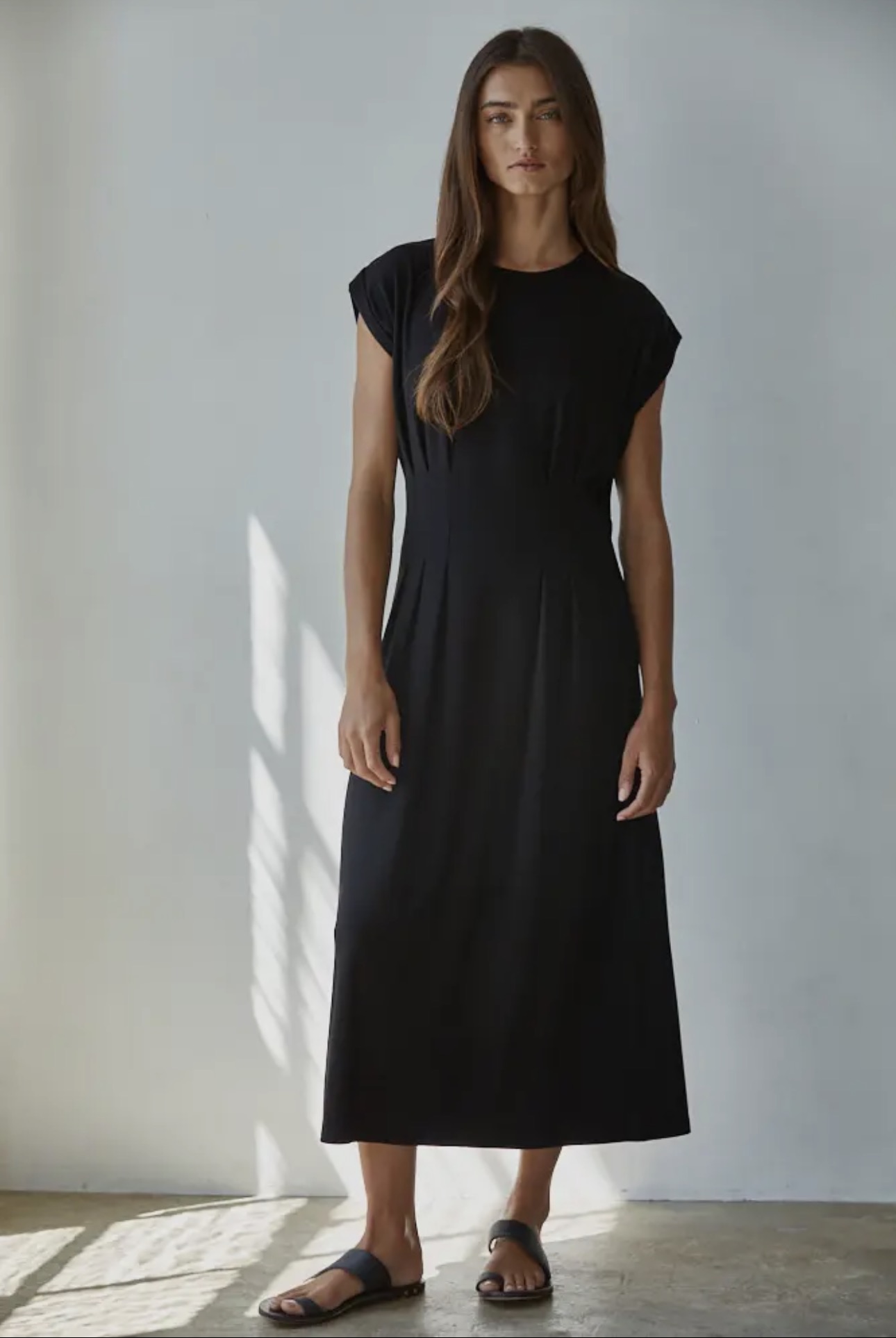 Knit DTY Brushed Jersey Round Neck Short Sleeve Midi