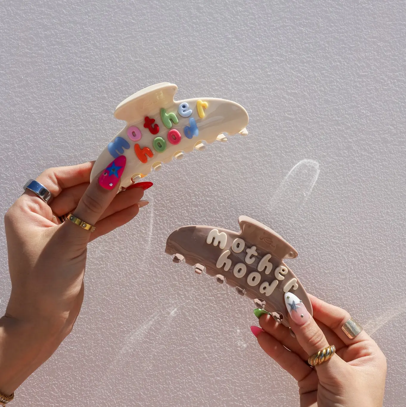 Kaxi- Motherhood brown/cream claw clip