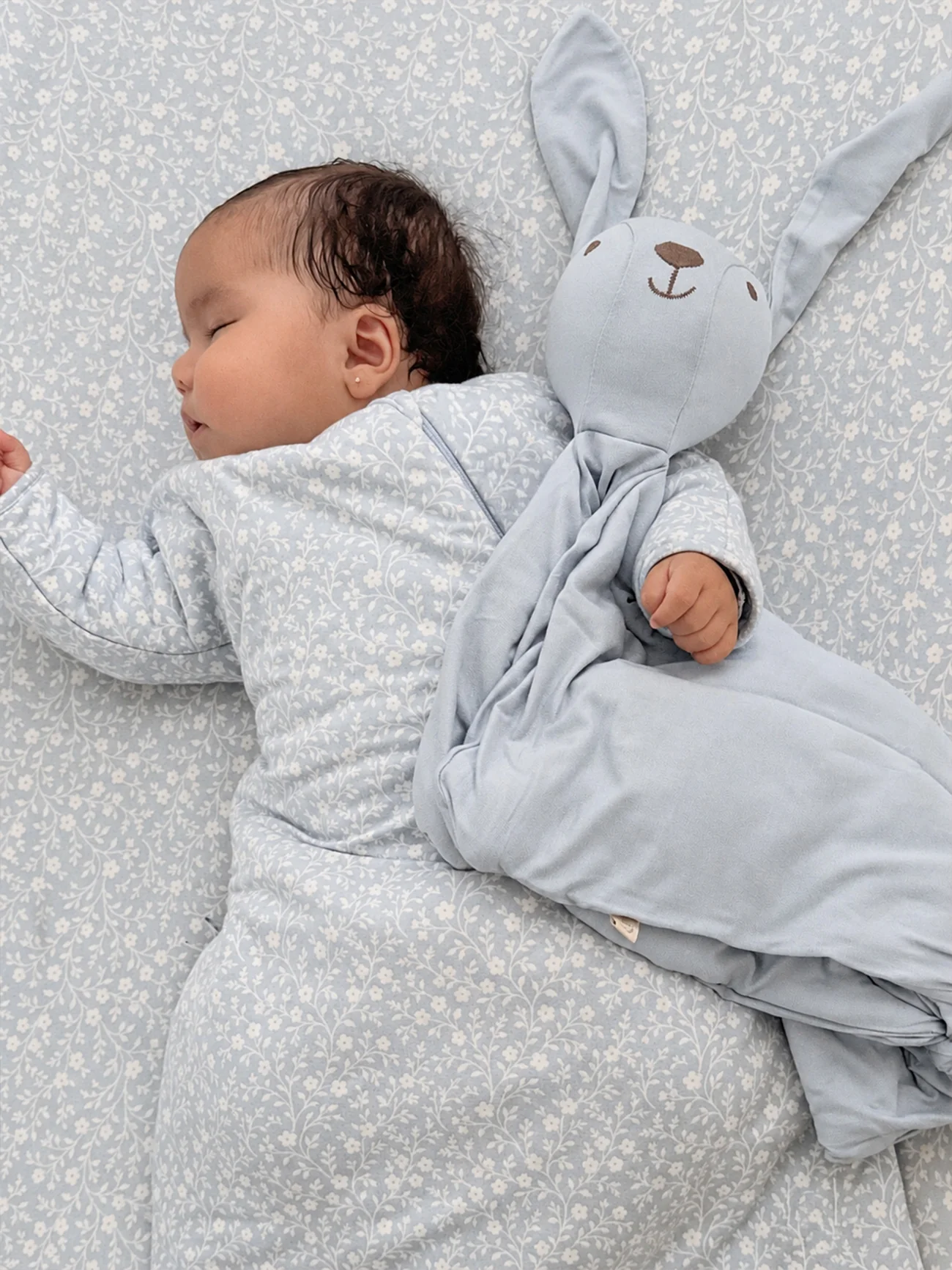 Gunamuna - Bunny Lovey - Bentley