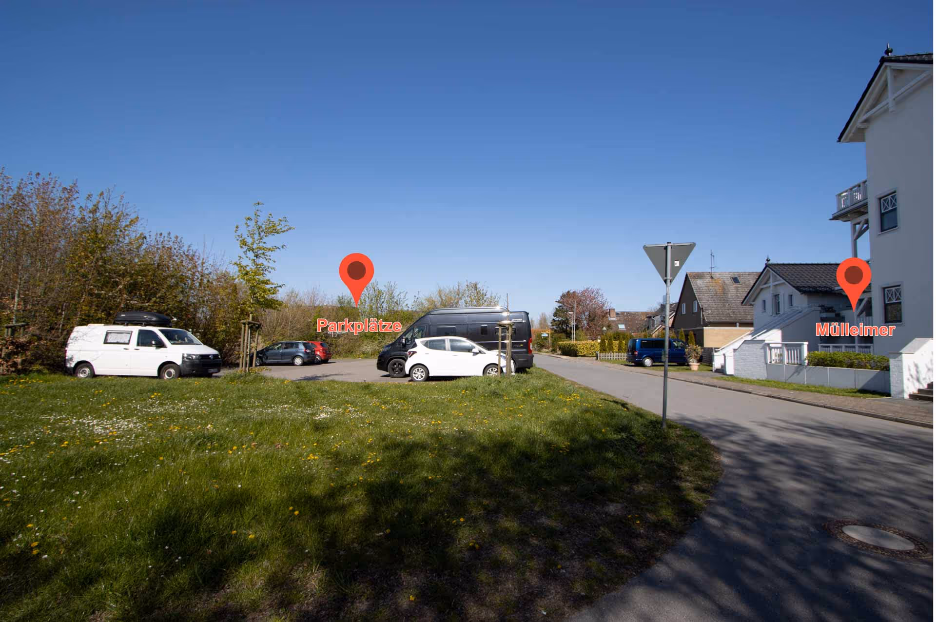 Parkplaetze neben der Ferienwohnung