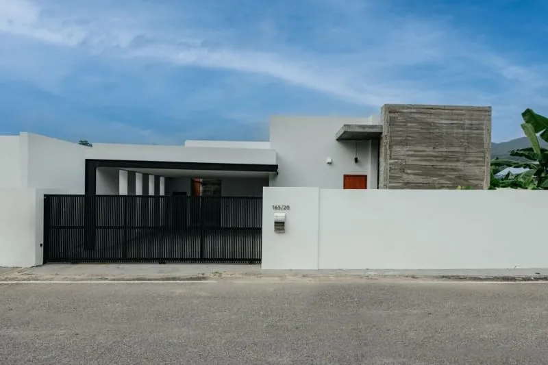 Luxury 3-Bed, 4-Bath, Pool Villa for sale Chiang Mai | Great Location