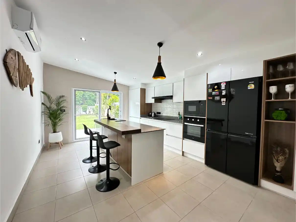 Baan Wang Tan: Single-Story 4BR Pool Villa For Sale