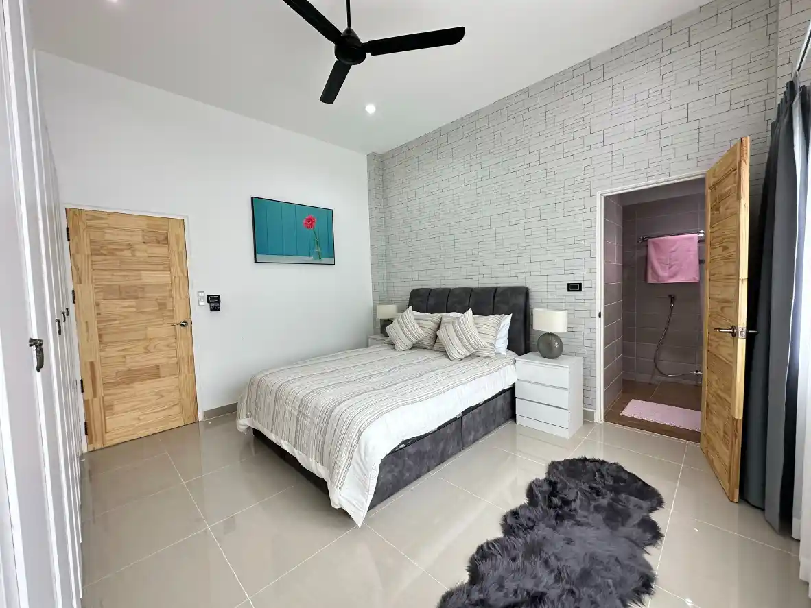 Baan Wang Tan: Single-Story 4BR Pool Villa For Sale