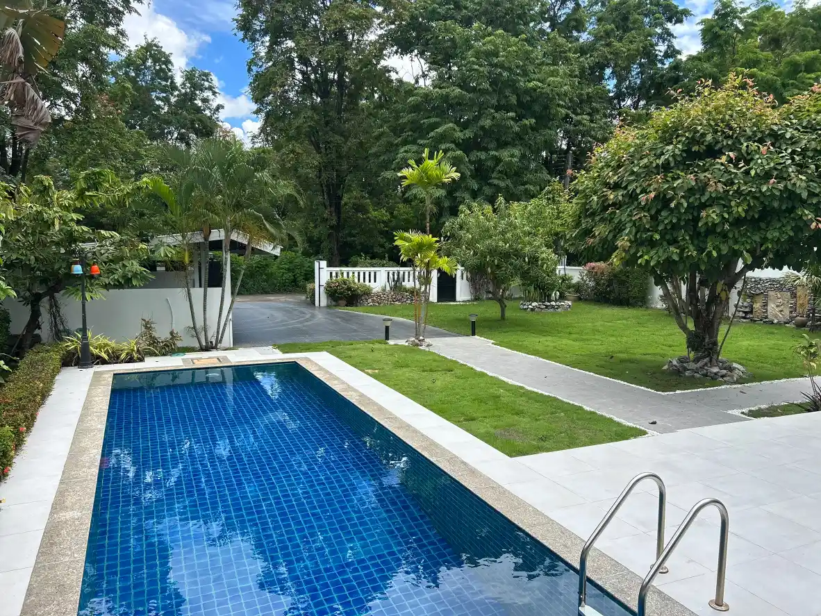 Baan Wang Tan: Single-Story 4BR Pool Villa For Sale