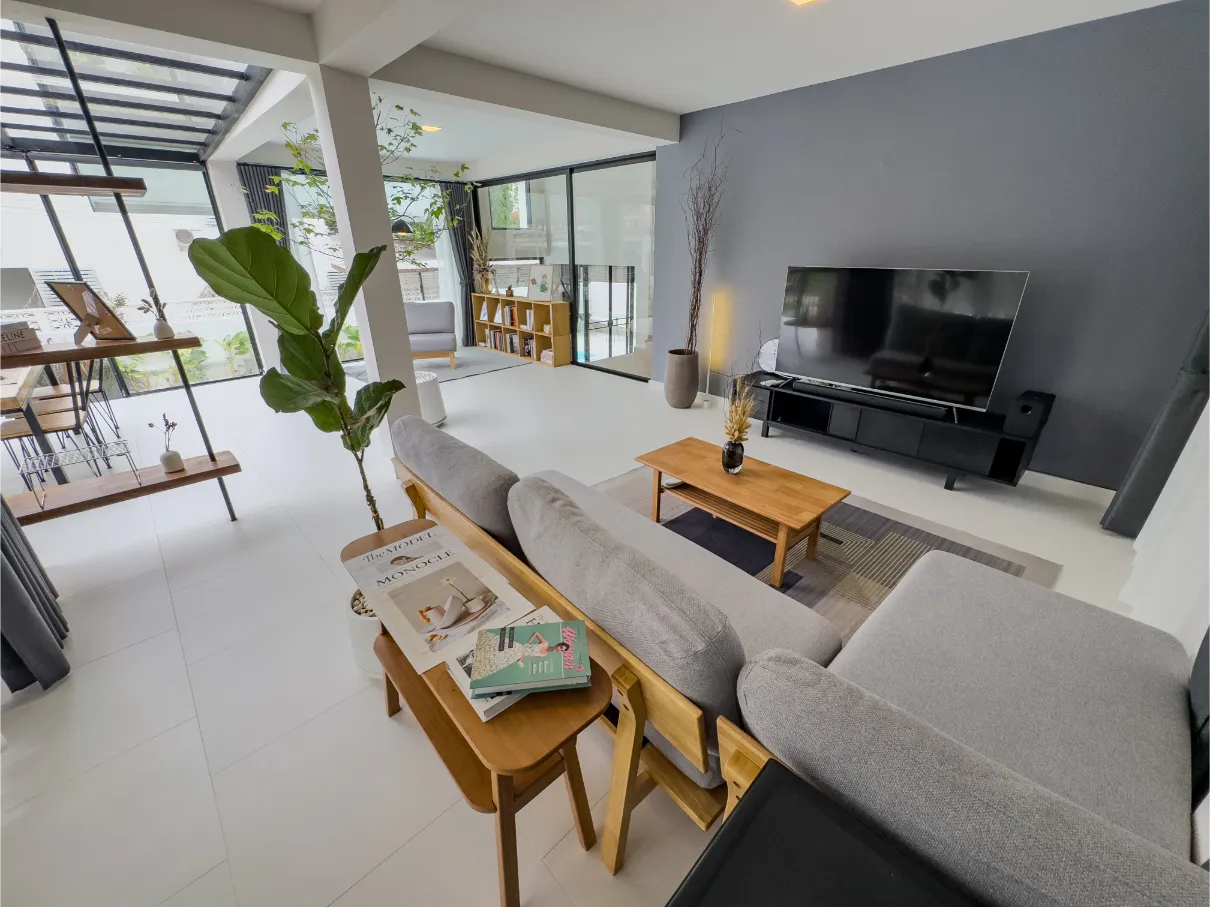 Mae Hia Pool Villa w/ Glass Roof | Modern Zen Home