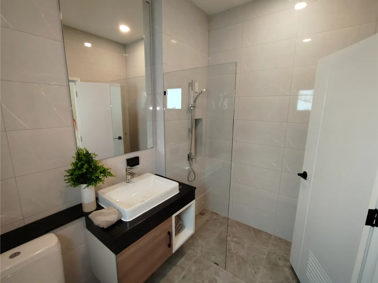 New Hang Dong House w/ PM2.5 Filter | Family Home