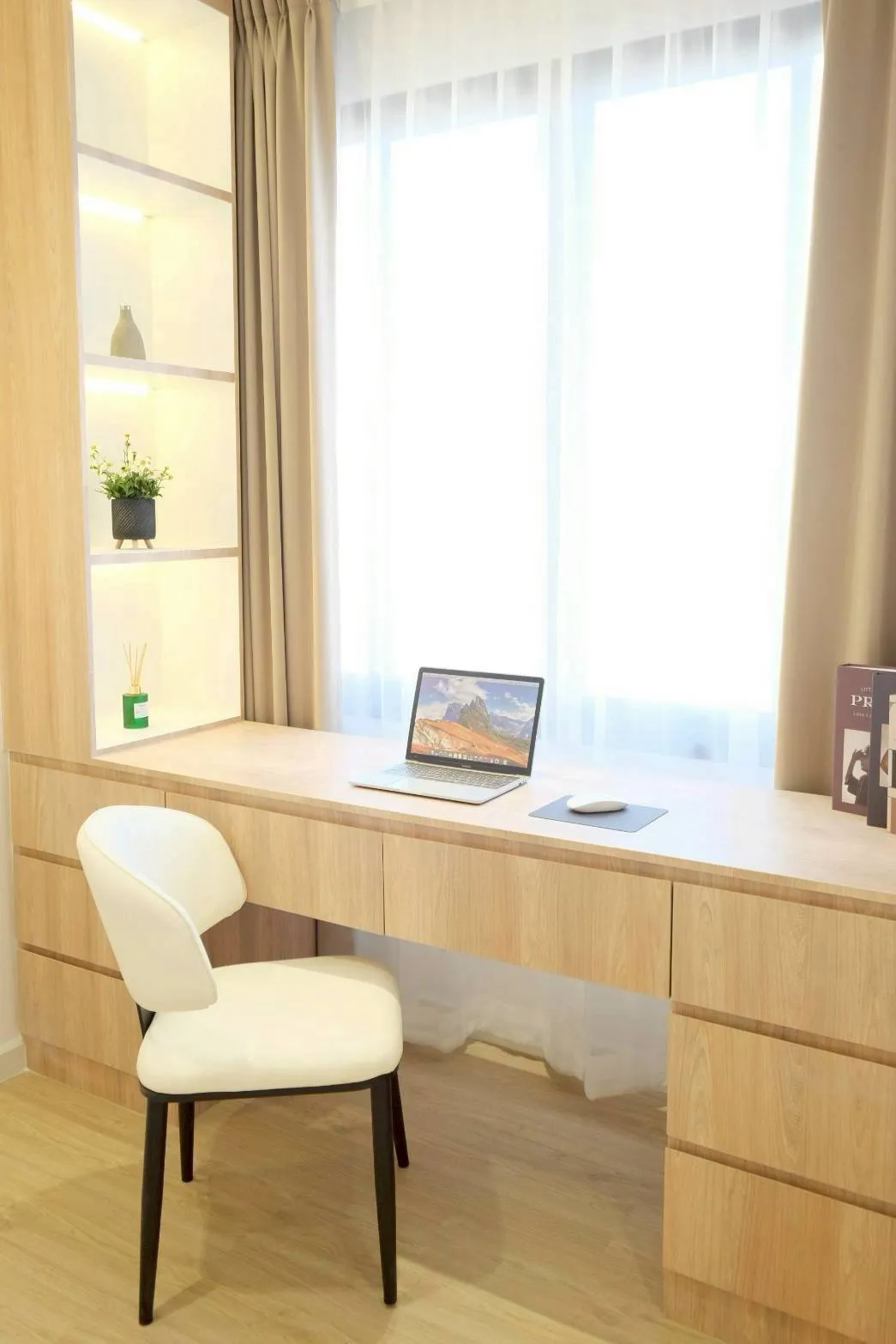 A Renovated Sanctuary with Panoramic Mountain Views