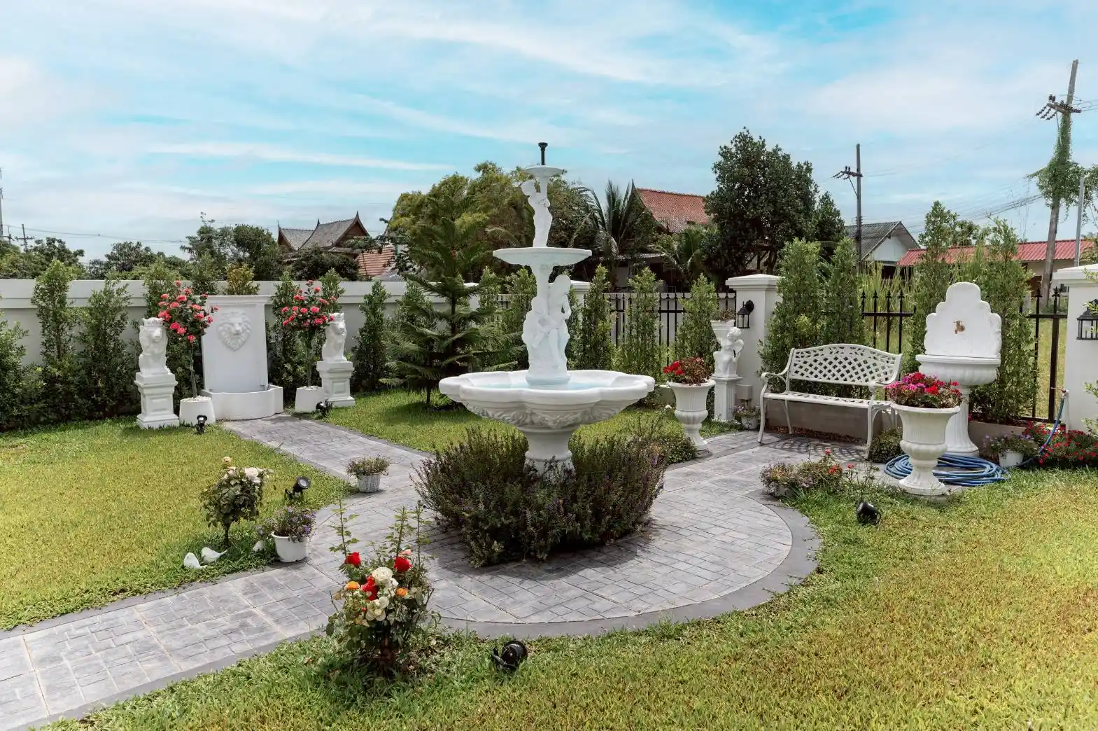 New 3 bed English Style House for Sale Nam Phrae Hang Dong 