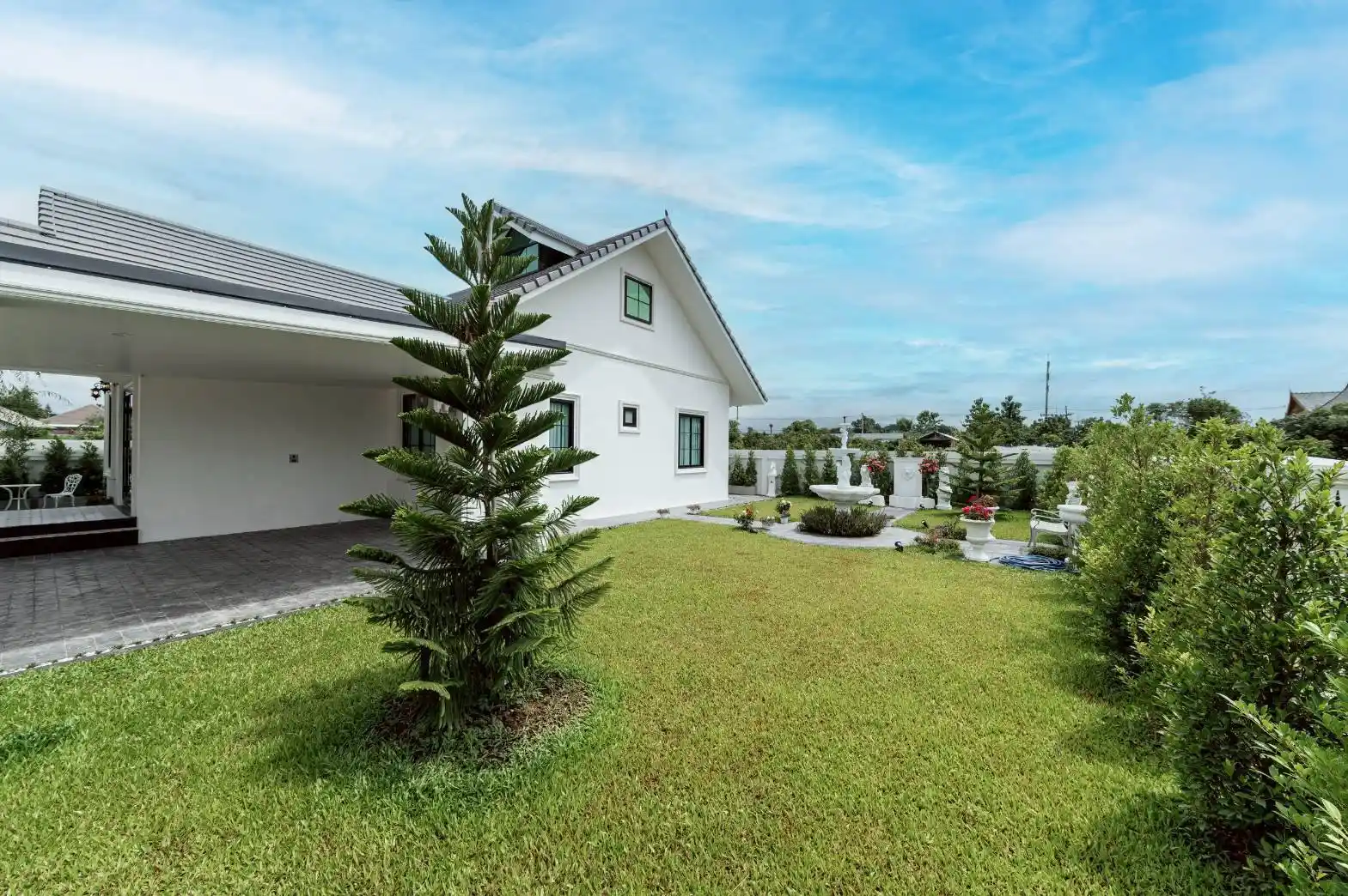 New 3 bed English Style House for Sale Nam Phrae Hang Dong 