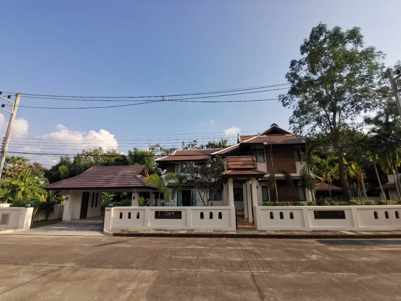House for Sale in Chiang Mai - Traditional Lanna Style, 5 Bed, 6 Bath