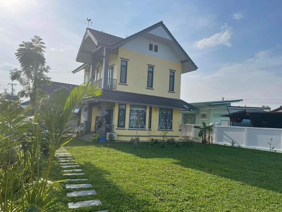 Chiang Mai Real Estate: Spacious 4-Bedroom Home for Sale in San Klang