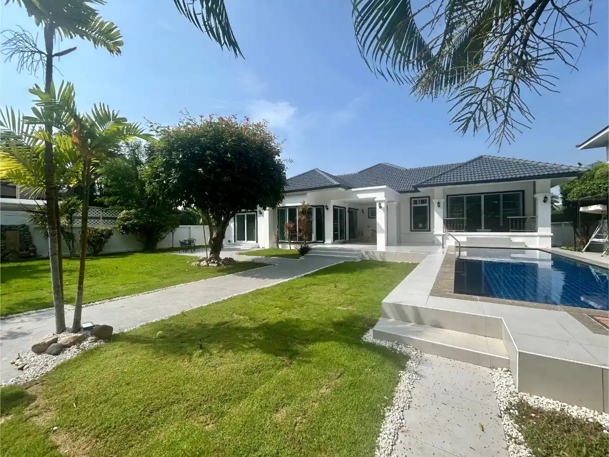 Baan Wang Tan: Single-Story 4BR Pool Villa For Sale