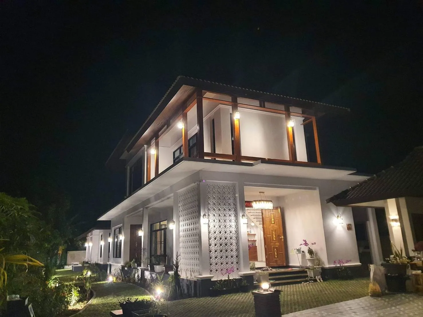 Property lite up at night, For sale Luxury Lanna-style property in Khua Mung, Chiang Mai