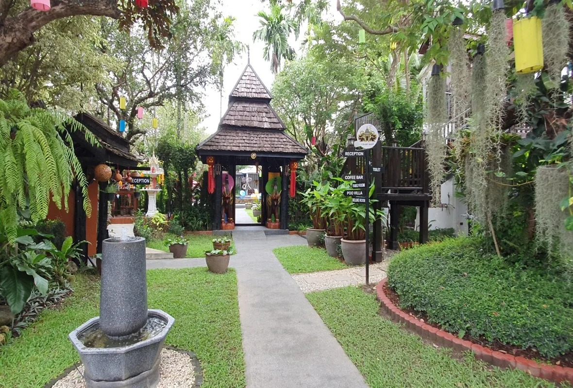 Chiang mai Resort Main Property Front Enterance