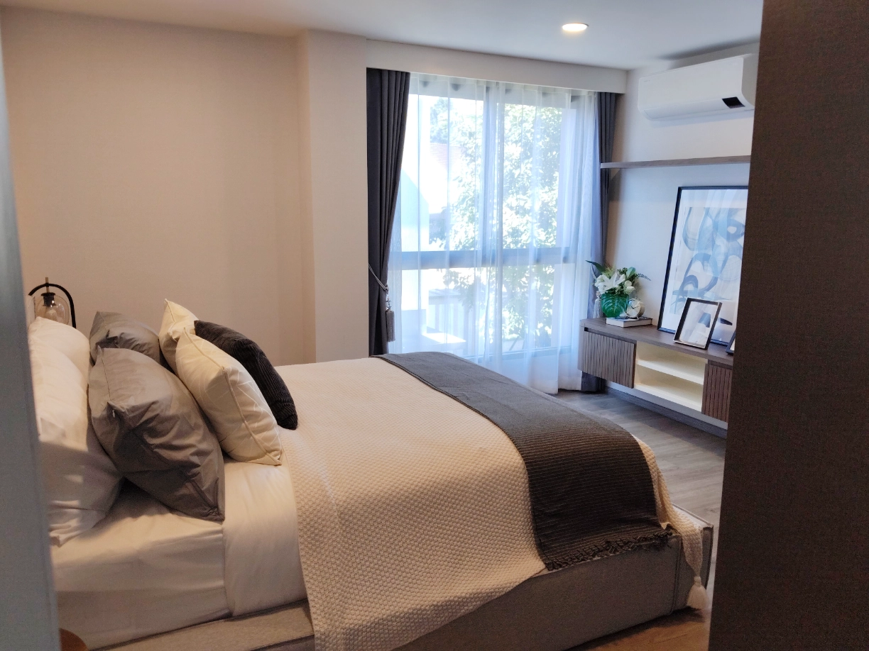 Your Private Mountain Sanctuary: Luxury Pool Villa in Mae Rim