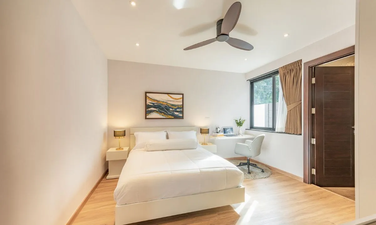 Experience Mansion-Grade Living on a Manageable & Modern Scale