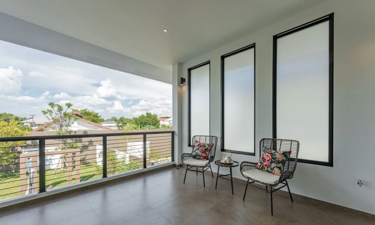 Experience Mansion-Grade Living on a Manageable & Modern Scale