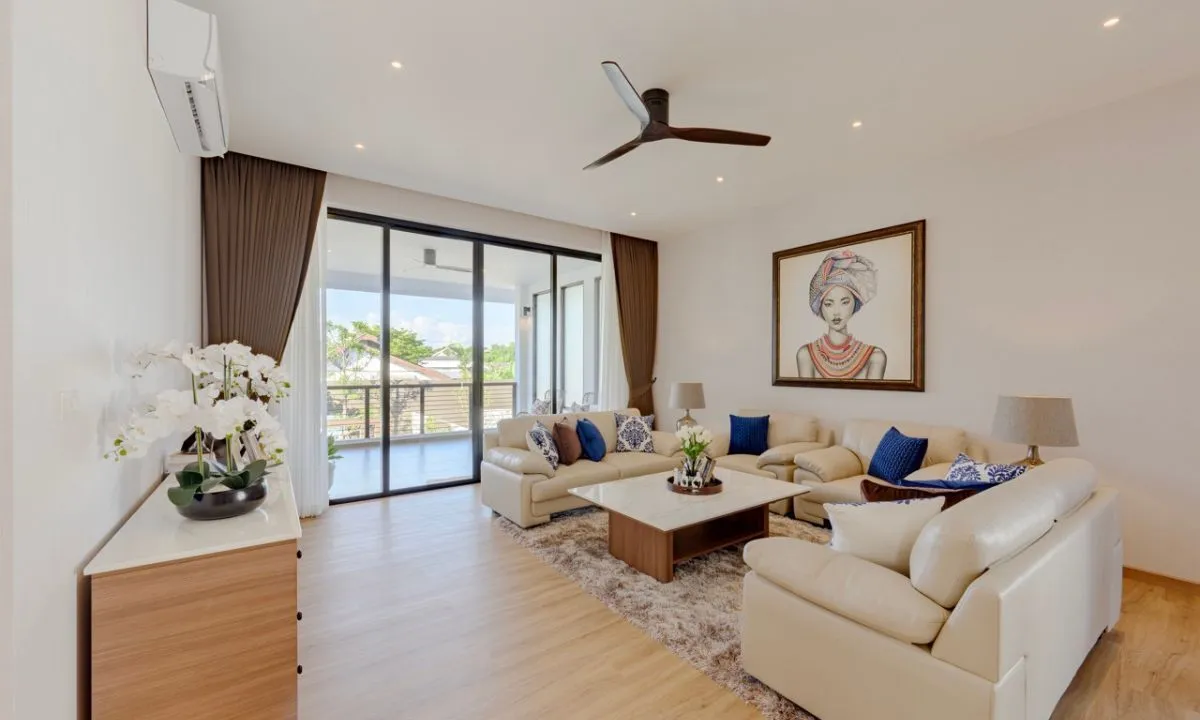 Experience Mansion-Grade Living on a Manageable & Modern Scale