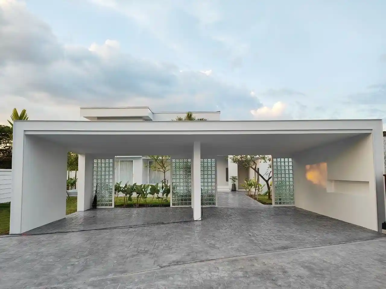 Luxury 6-Bed Family Sanctuary in San Sai with Private Mineral Water Pool