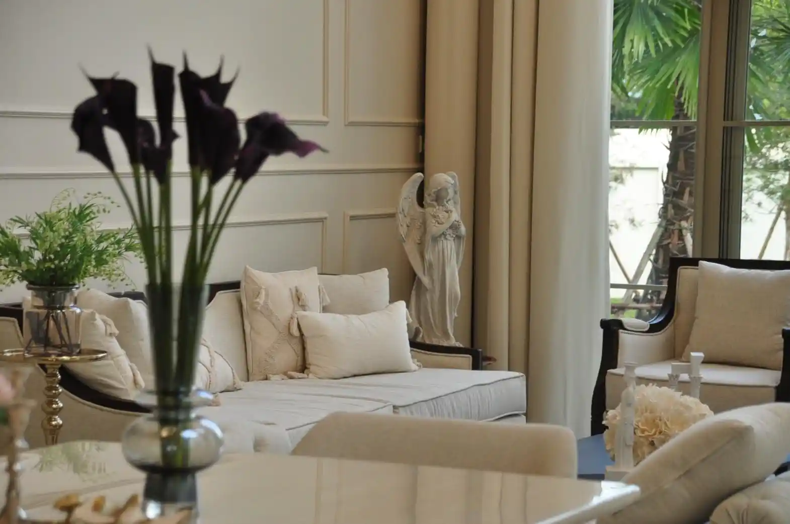 Elegant 4-Bedroom Neoclassical Villa with Private Pool in Hang Dong