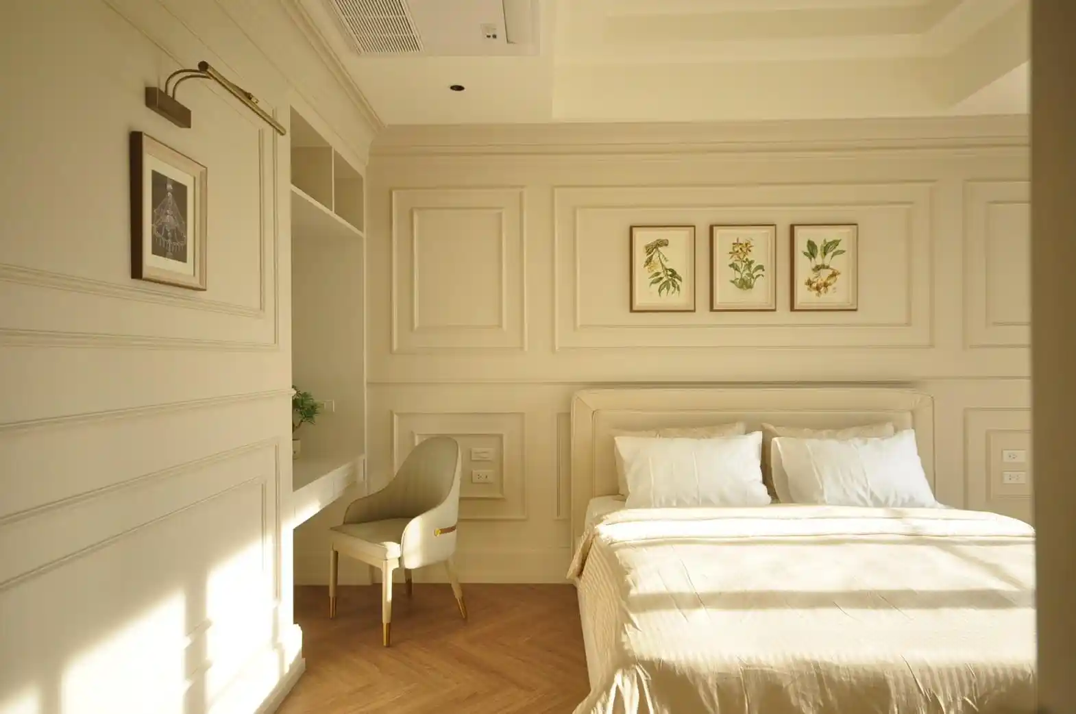 Elegant 4-Bedroom Neoclassical Villa with Private Pool in Hang Dong