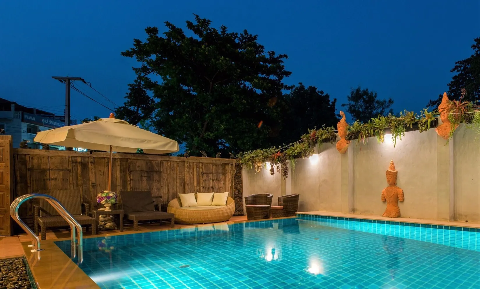 Value-Add Hotel For Sale | Chiang Mai Moat — photo 4 of 7