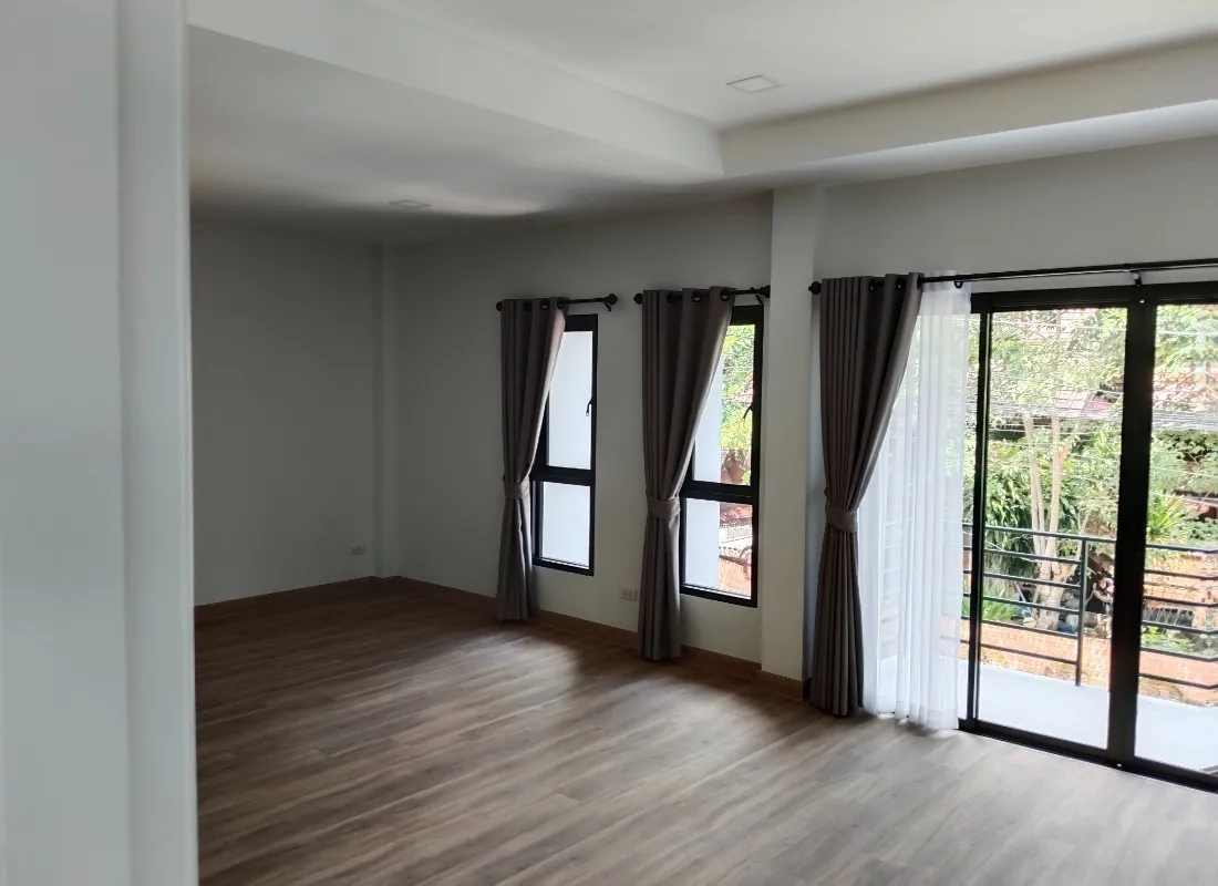 Modern 3BR House with Saltwater Pool in Chiang Mai For Sale — photo 10 of 16