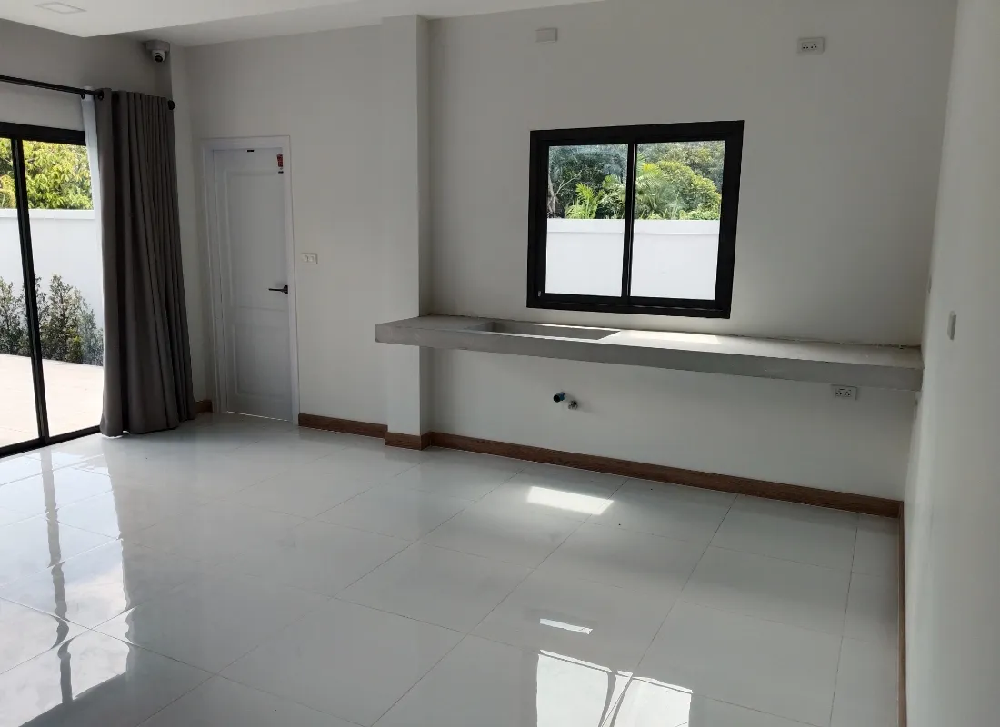 Modern 3BR House with Saltwater Pool in Chiang Mai For Sale — photo 5 of 16