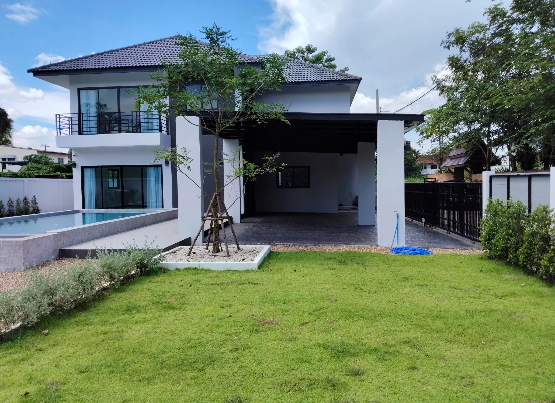Modern 3BR House with Saltwater Pool in Chiang Mai For Sale — photo 2 of 16