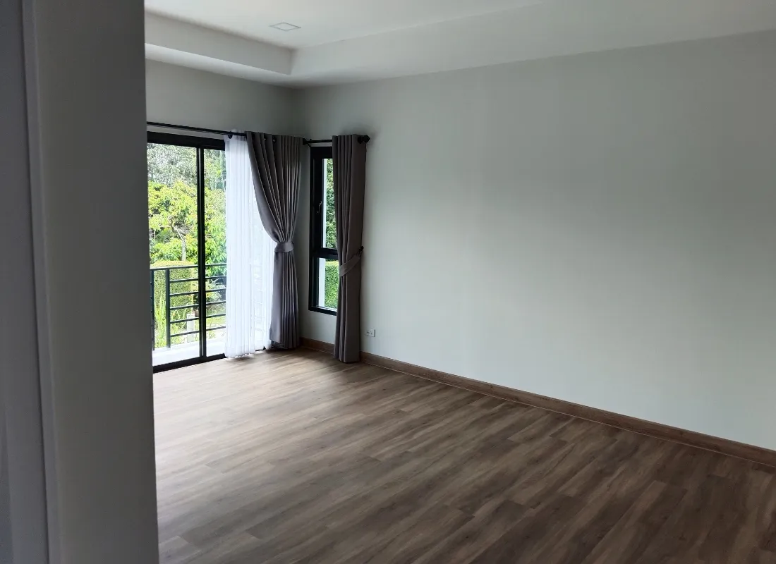Modern 3BR House with Saltwater Pool in Chiang Mai For Sale — photo 8 of 16