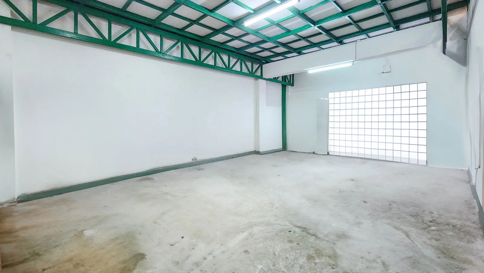 Large Warehouse For Sale In Hang Dong — photo 24 of 25