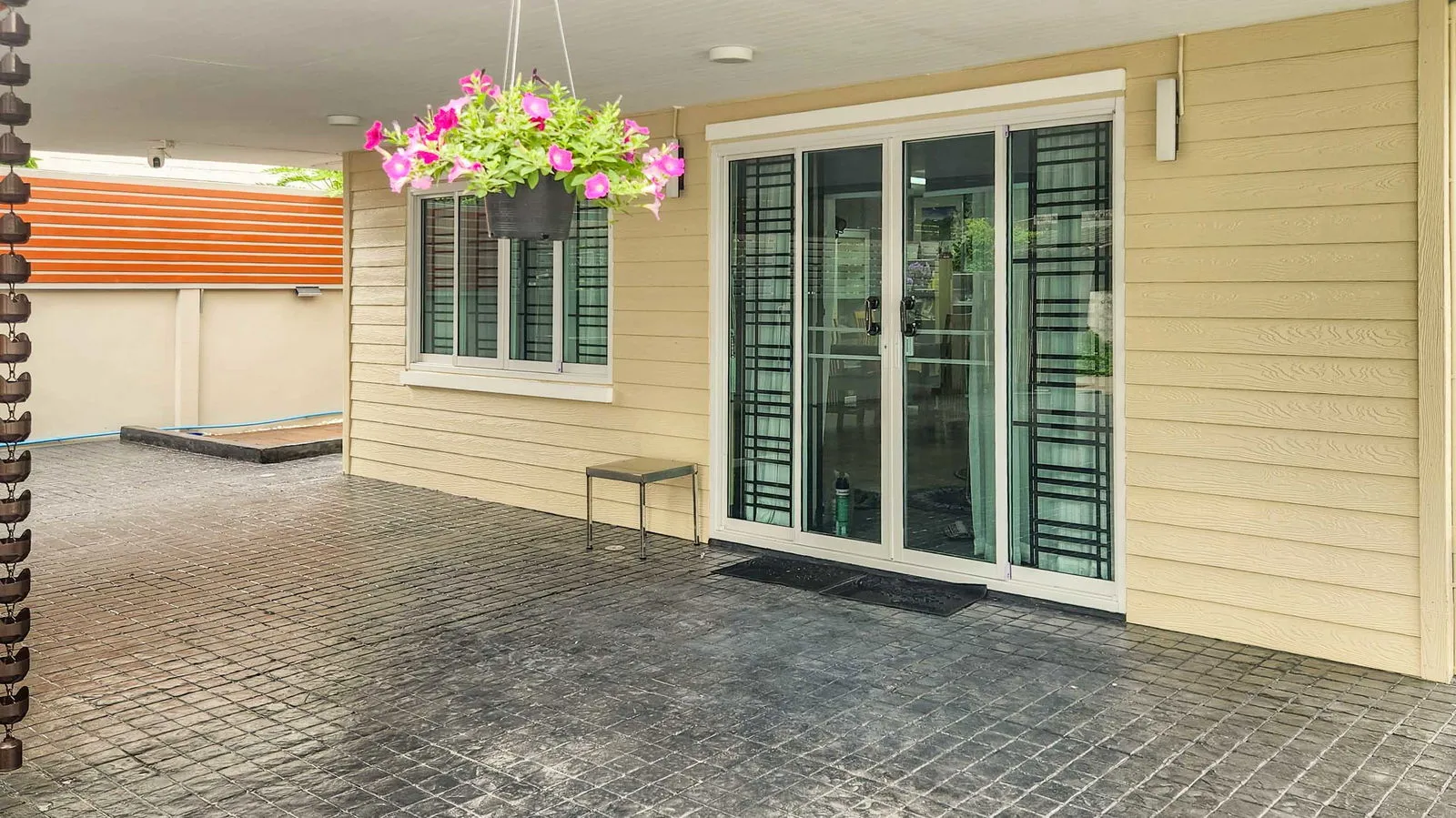 Renovated Move-In Ready 2-Bed Home in Wat Ket, Chiang Mai — photo 4 of 25