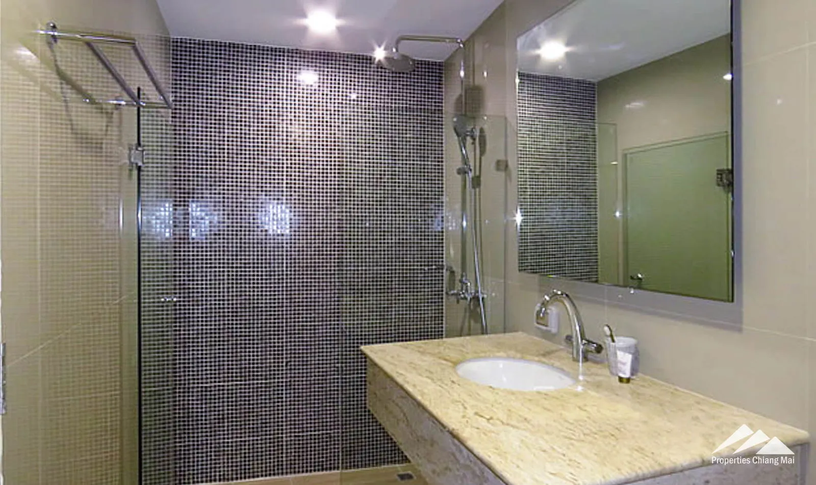 คอนโดกว้างขวาง 3 ห้องนอนพร้อมวิวภูเขาและสนามกอล์ฟ! — photo 5 of 18