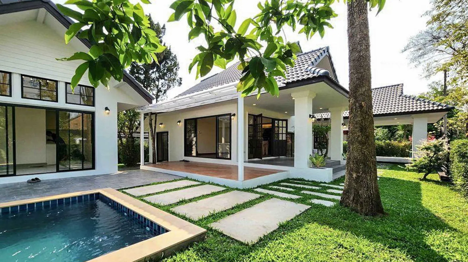 Luxury Pool Villa For Sale In Wangtan Village, Chiang Mai — photo 13 of 14