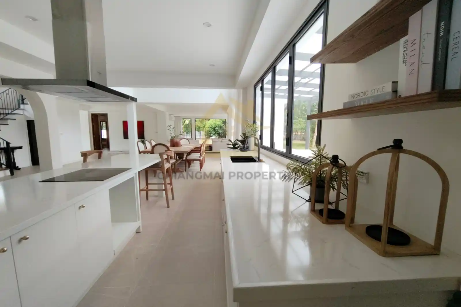 Large 5 bedroom pool villa for sale hang dong Chiang Mai