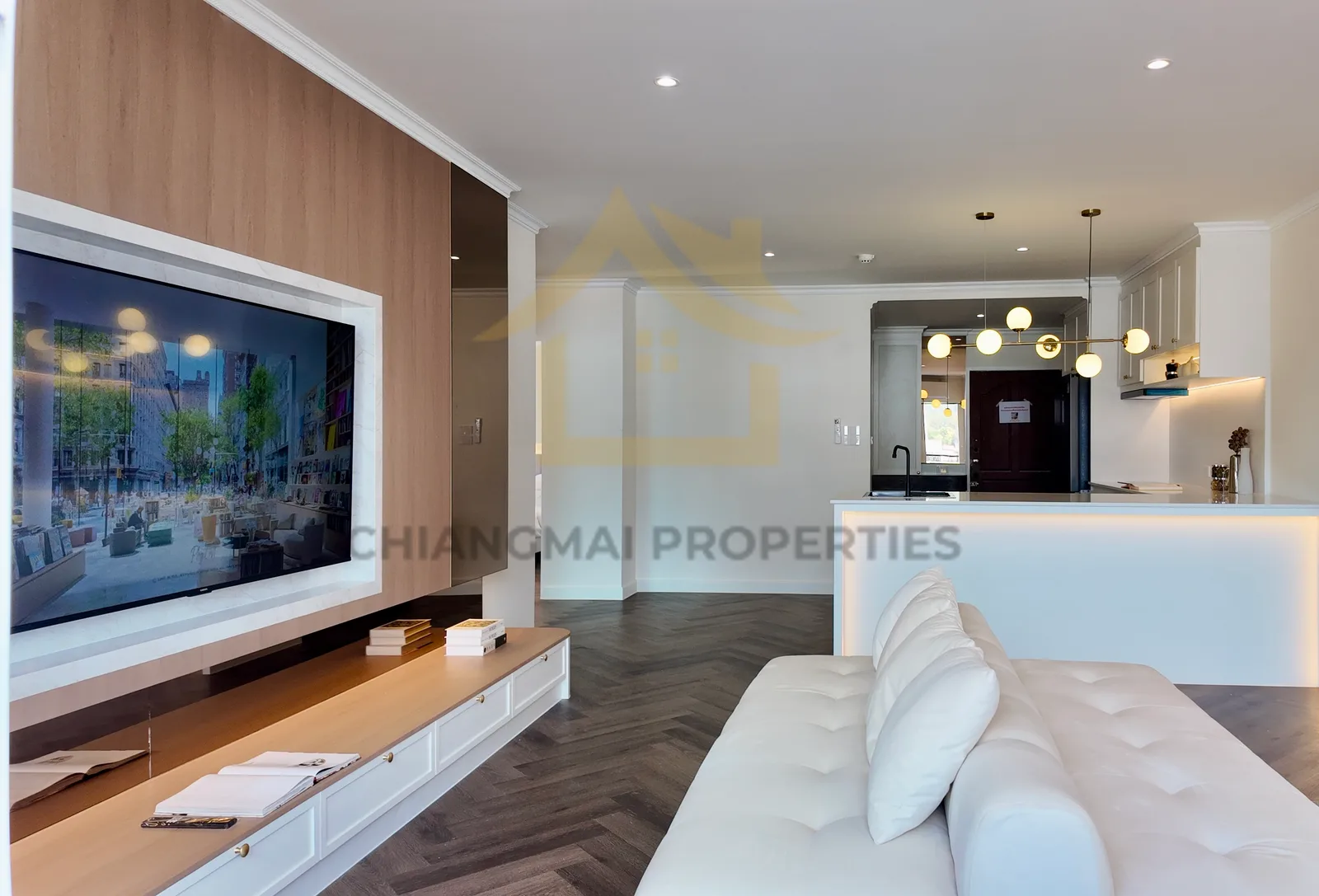 2-Bed Condo, 92.5 Sqm | Chang Phueak | Chiang Mai — photo 1 of 10