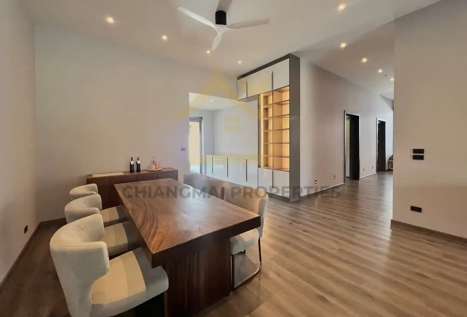 Single-Storey Pool Villa 1,044 sqm | Hang Dong | Chiang Mai — photo 2 of 17